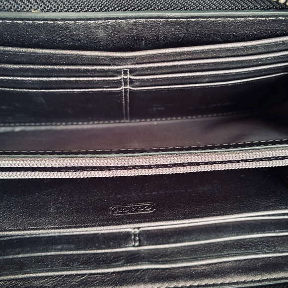 Coach wallet black dotted - Picture 7 of 7